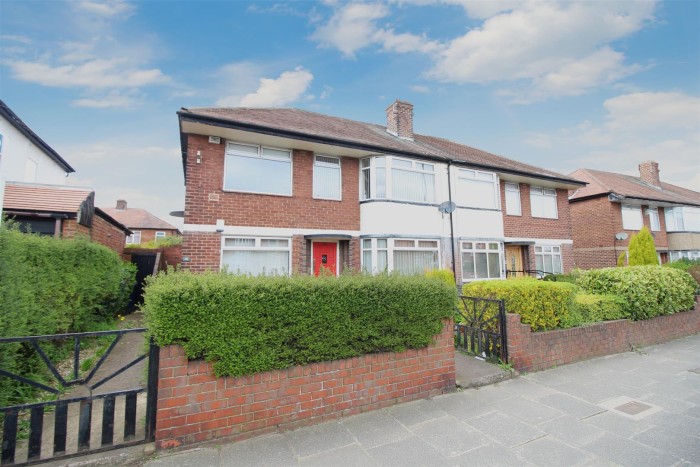 2 Bedroom Flat