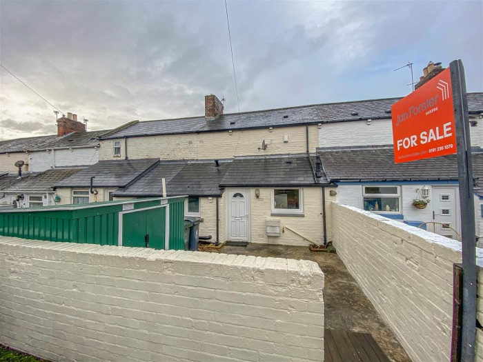 2 Bedroom House - Terraced