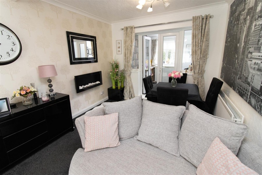 Jan Forster Estates 5 bedroom property for sale in Priory Place, Wideopen, Newcastle Upon Tyne