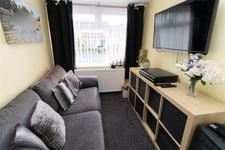 Jan Forster Estates 5 bedroom property for sale in Priory Place, Wideopen, Newcastle Upon Tyne