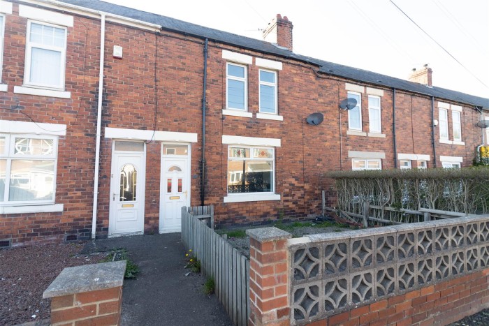 2 Bedroom House - Terraced