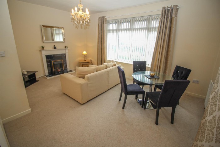 1 Bedroom Flat
