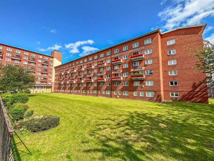 3 Bedroom Maisonette