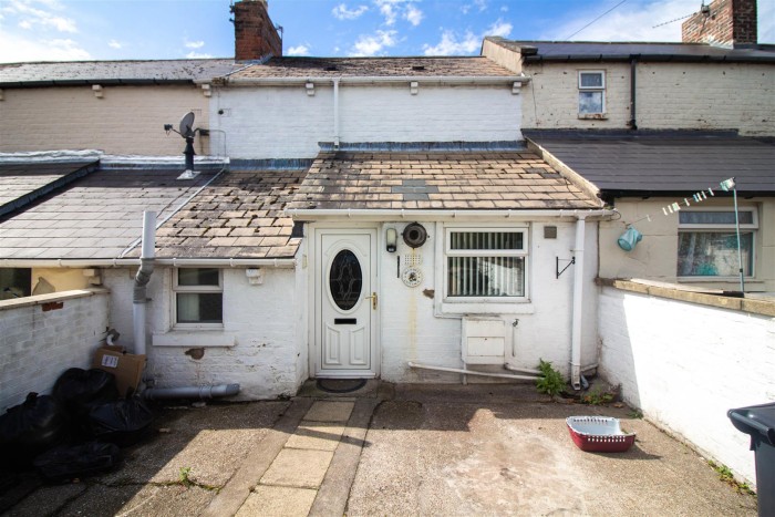 2 Bedroom House - Terraced