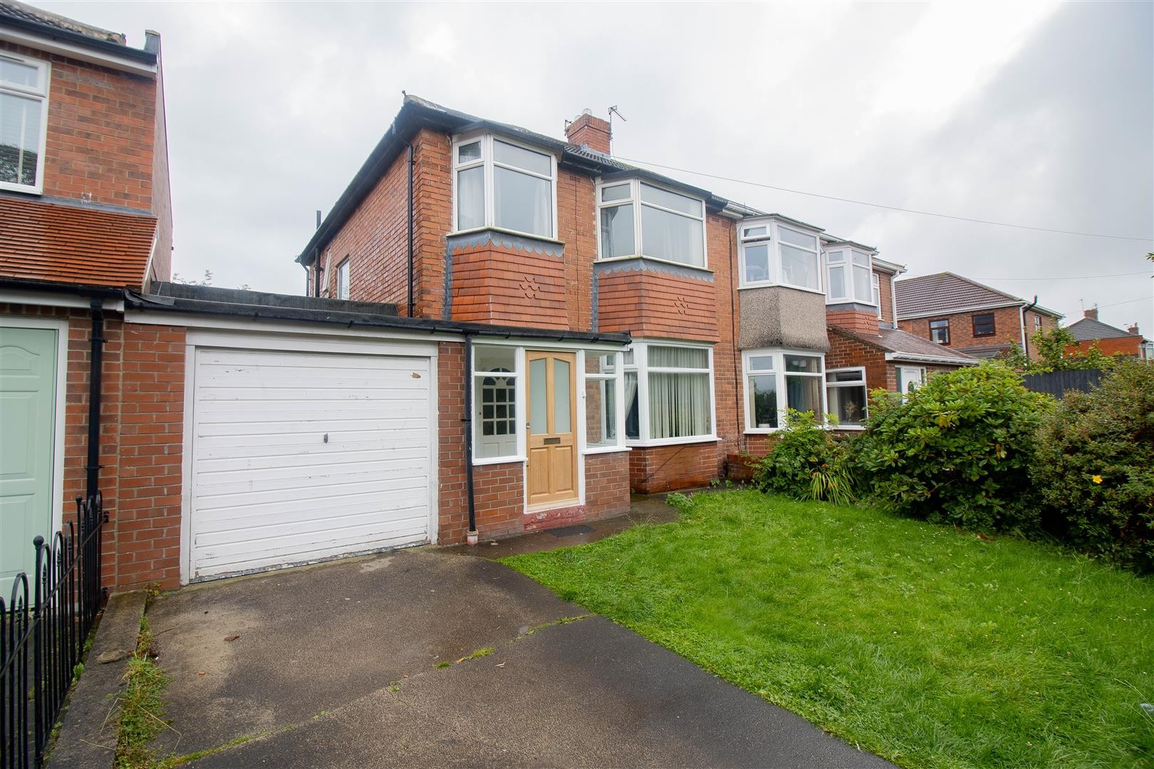 Jan Forster Estates 3 bedroom property for sale in Melville Grove