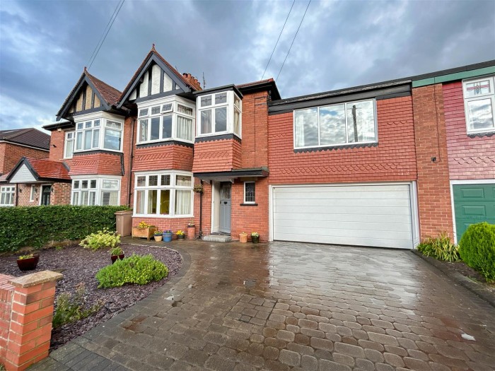 4 Bedroom House - Semi-Detached