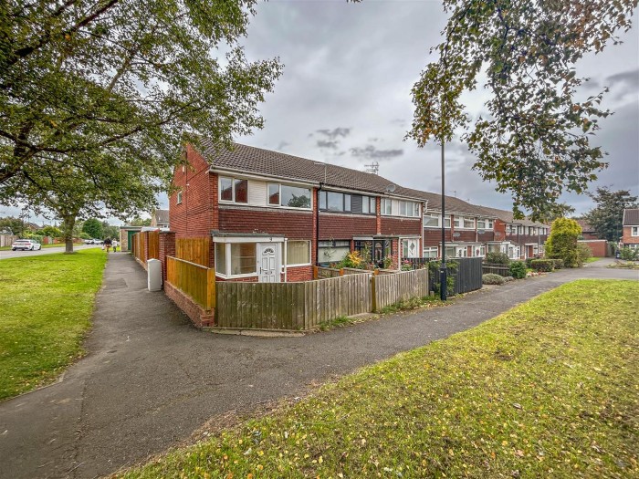 3 Bedroom House - End Terrace