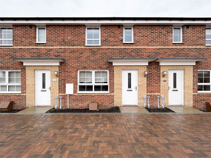 3 Bedroom House - Terraced