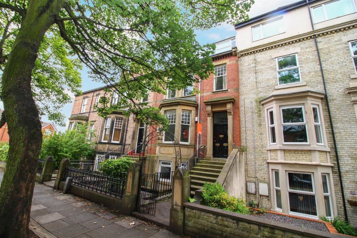 2 Bedroom Flat - Ground Floor