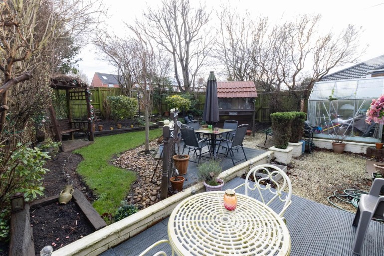 Jan Forster Estates 3 bedroom property for sale in Chantry Drive, Wideopen, Newcastle Upon