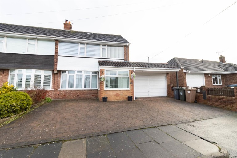 Jan Forster Estates 3 bedroom property for sale in Chantry Drive, Wideopen, Newcastle Upon