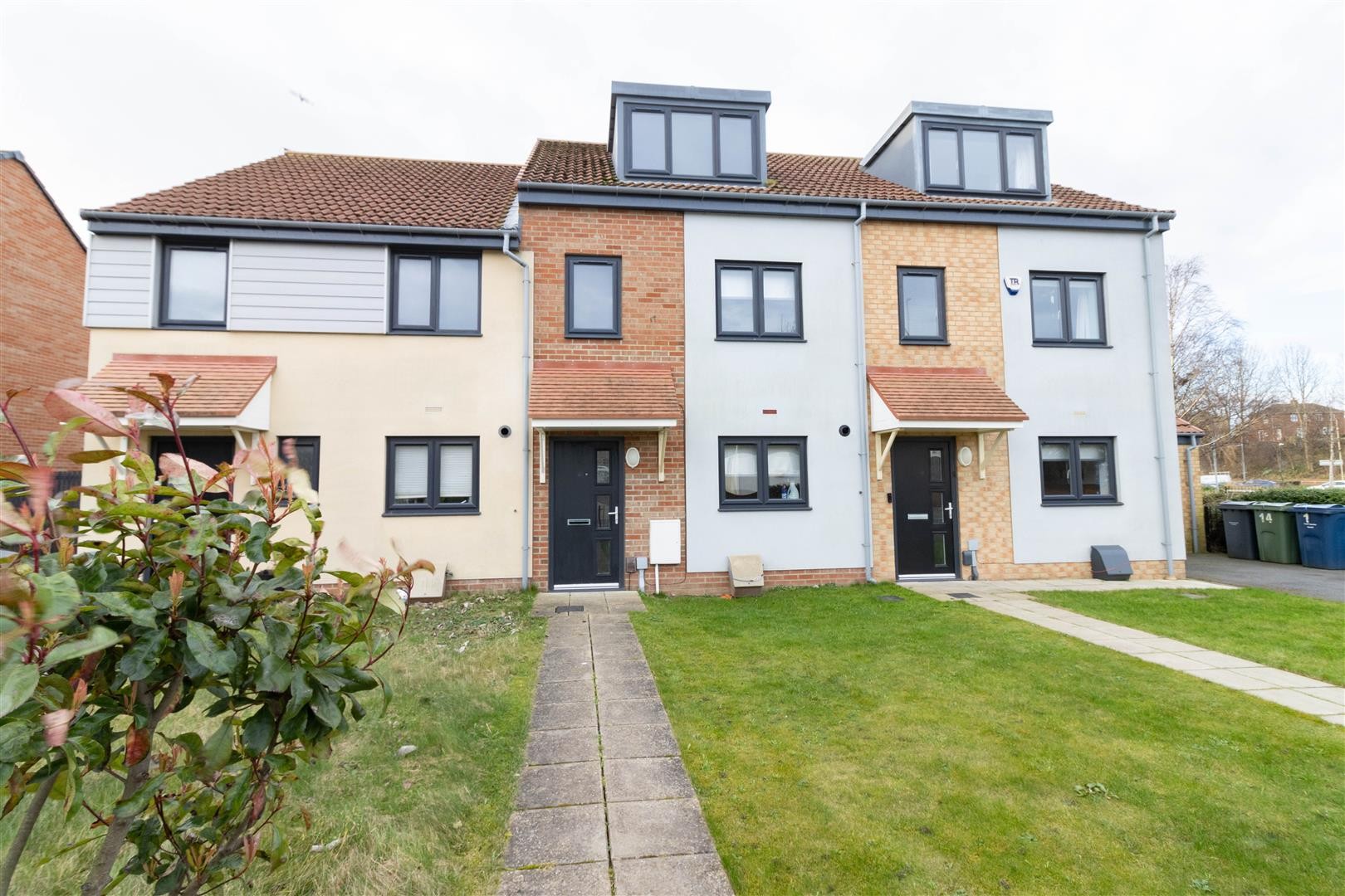 Jan Forster Estates 3 bedroom property to let in Laygate, South