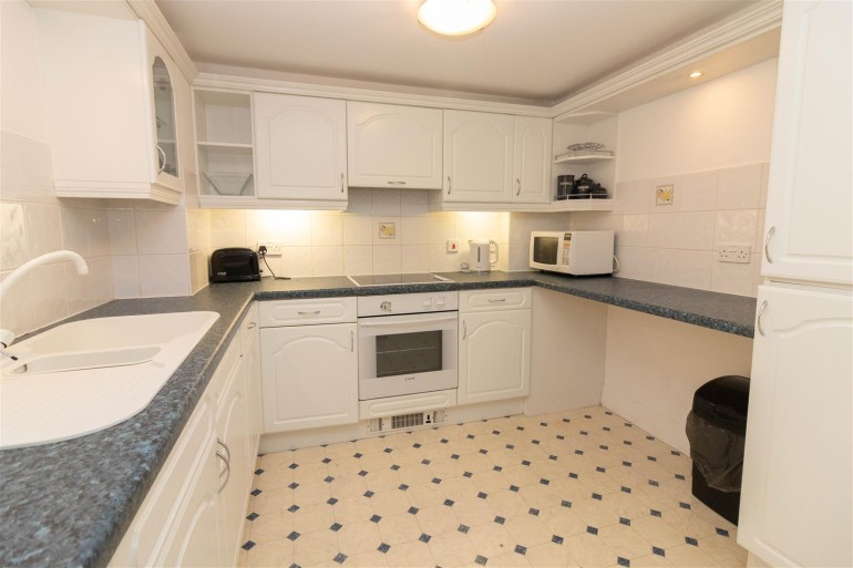 Jan Forster Estates 2 bedroom property for sale in The Wills Building