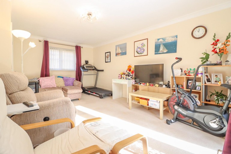 Jan Forster Estates 3 bedroom property for sale in Alnmouth Court