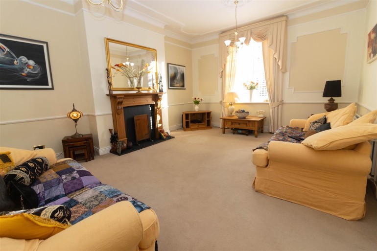 Jan Forster Estates 2 bedroom property for sale in Field House