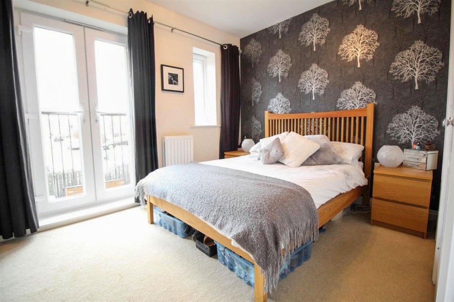 Jan Forster Estates 3 bedroom property for sale in Edenbridge Crescent, Benton Offers In The