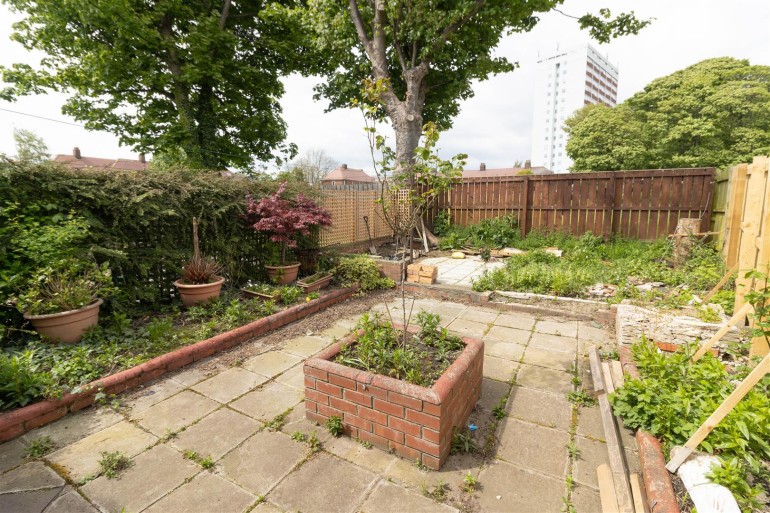 Jan Forster Estates 3 bedroom property for sale in Weldon Crescent