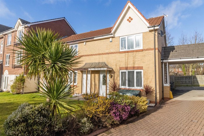 3 Bedroom House - End Terrace