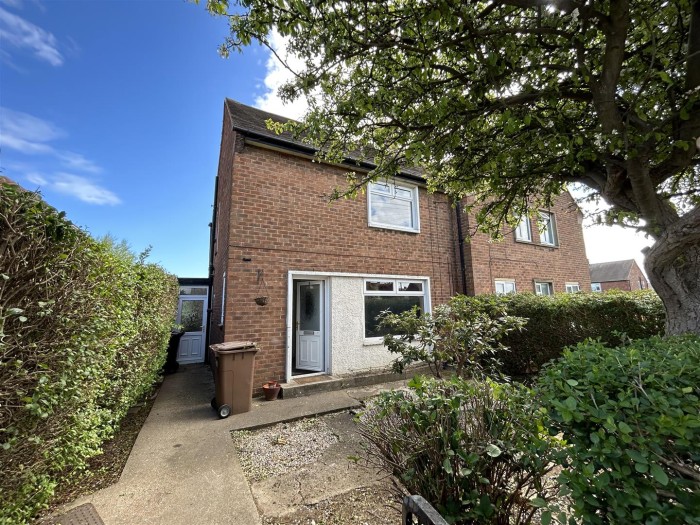 2 Bedroom House - Semi-Detached