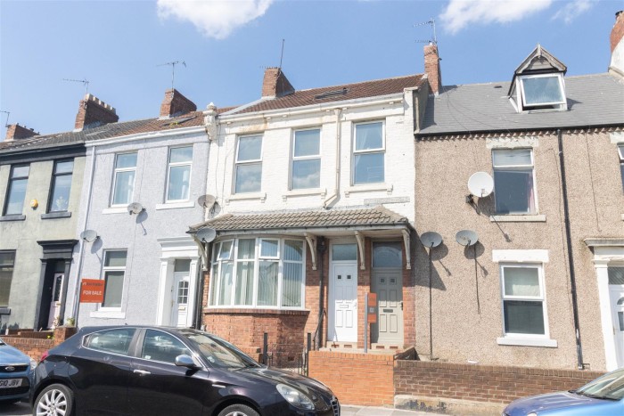 2 Bedroom Maisonette