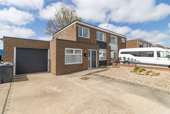 4 Bedroom House - Semi-Detached