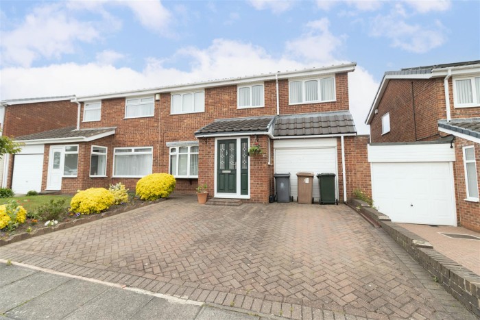 4 Bedroom House - Semi-Detached