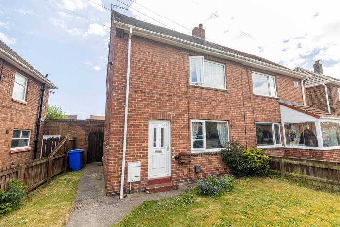 2 Bedroom House - Semi-Detached