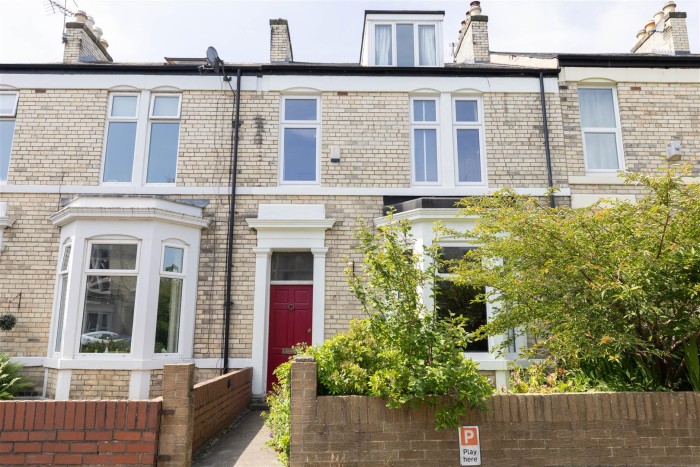 5 Bedroom House - Terraced