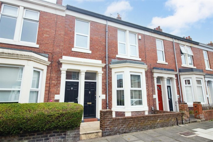 2 Bedroom Flat - Ground Floor