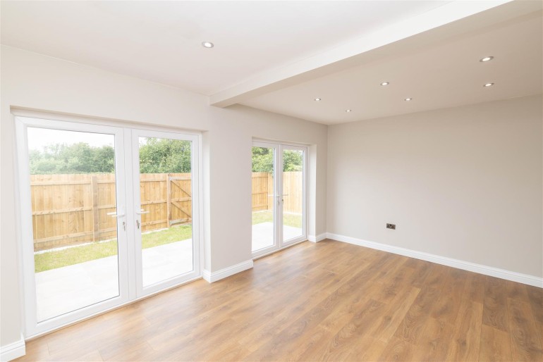 Kitchen/Living Area