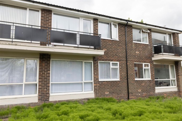 1 Bedroom Flat
