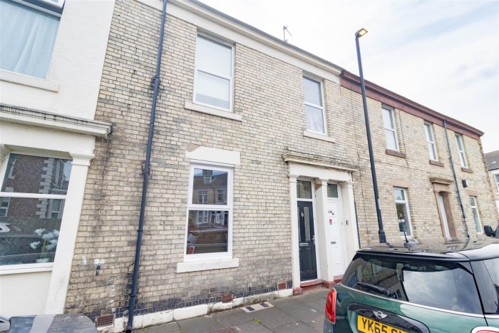 2 Bedroom Flat - Ground Floor