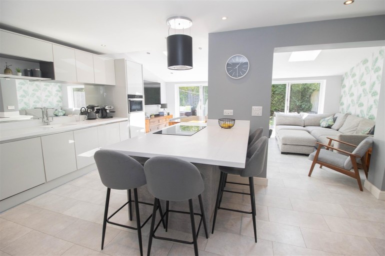 Kitchen/Family Room