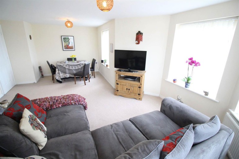 Lounge Dining Room