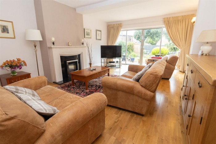 4 Bedroom House - Semi-Detached