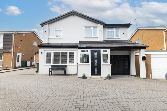 5 Bedroom House - Detached
