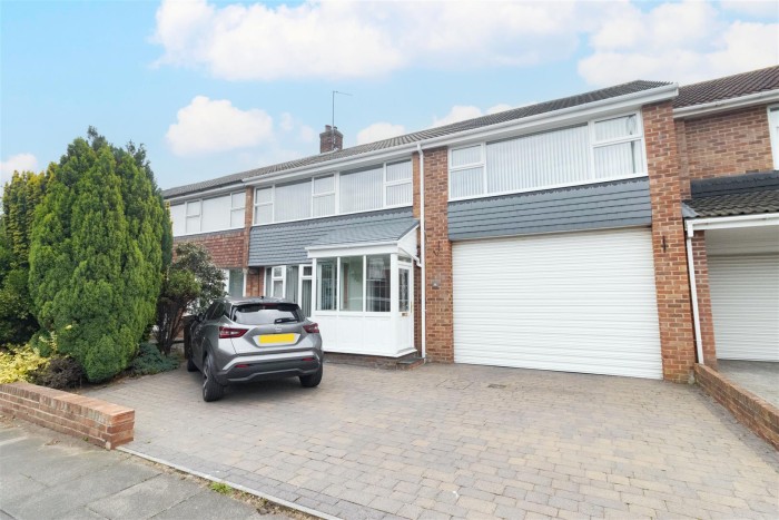 5 Bedroom House - Semi-Detached