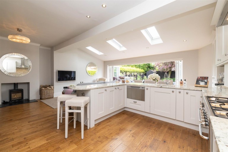Kitchen Family Room