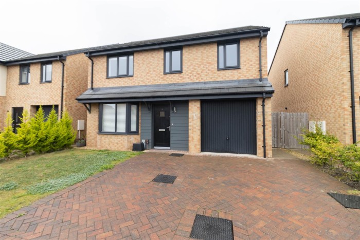 4 Bedroom House - Detached