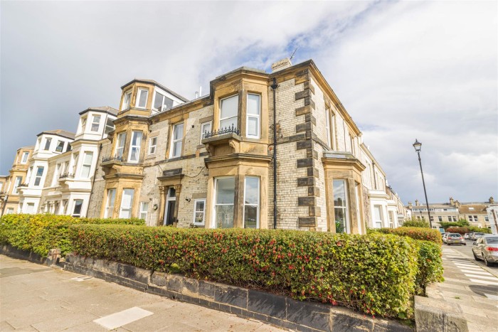 1 Bedroom Flat - Ground Floor