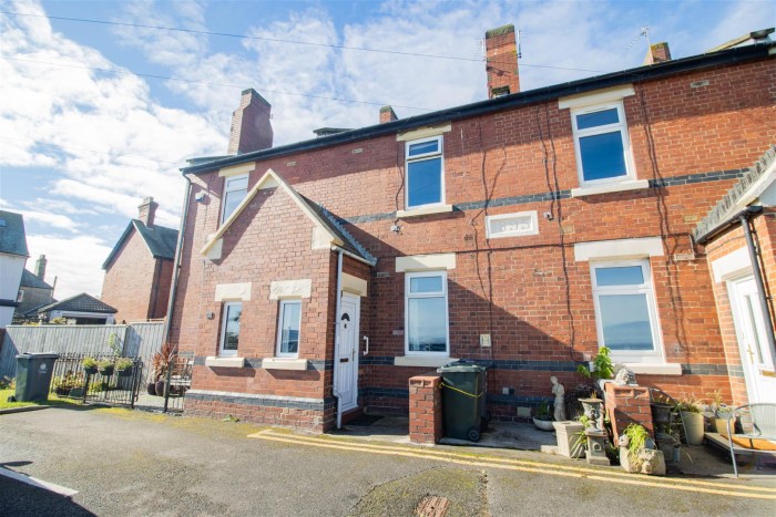 2 Bedroom House - Terraced