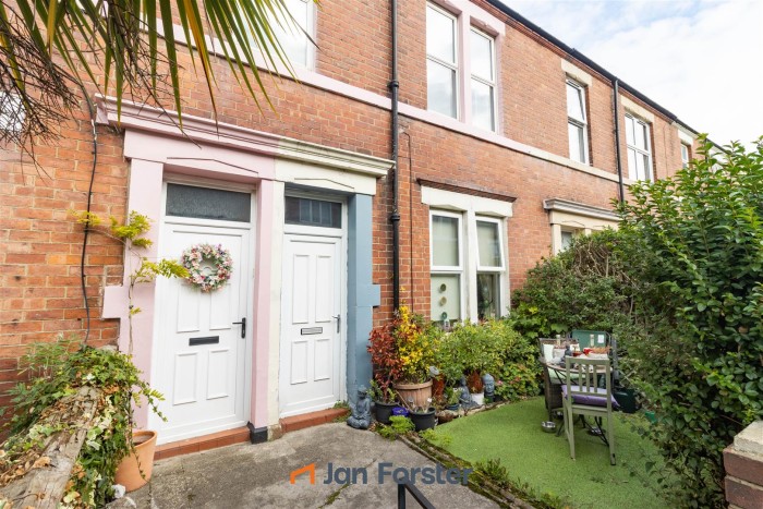 2 Bedroom Flat - Ground Floor