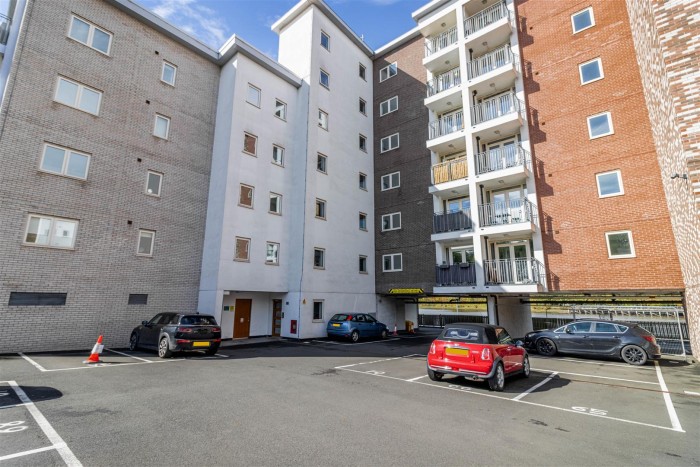 2 Bedroom Apartment