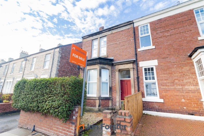 2 Bedroom House - End Terrace