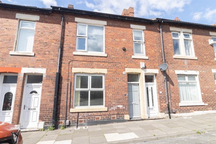 2 Bedroom Flat - Ground Floor