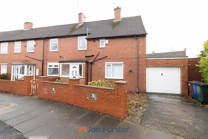 3 Bedroom House - End Terrace