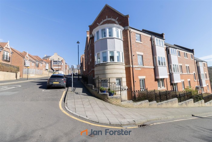 2 Bedroom Flat - Ground Floor