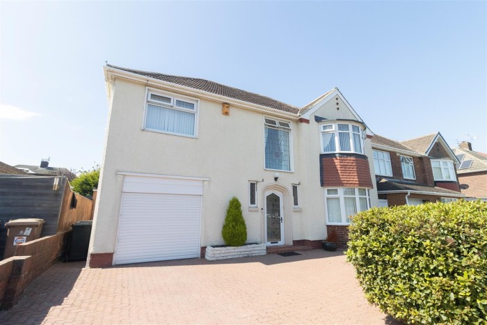 4 Bedroom House - Detached
