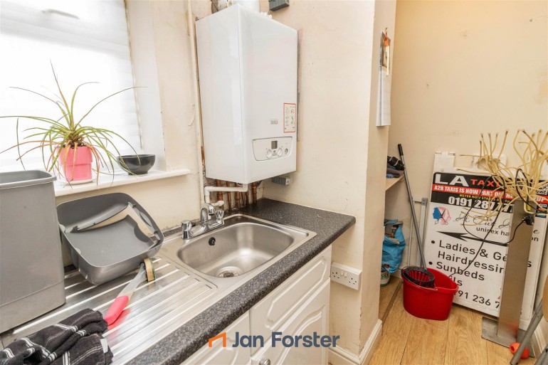 Commercial Unit - Kitchen