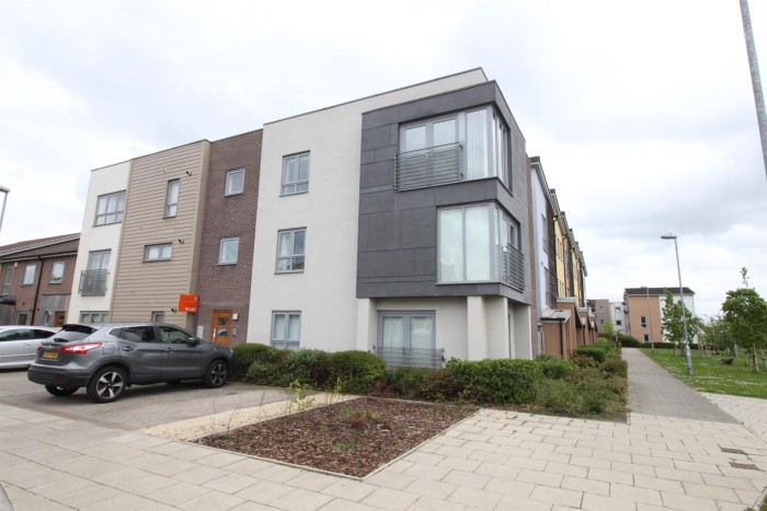2 Bedroom Flat